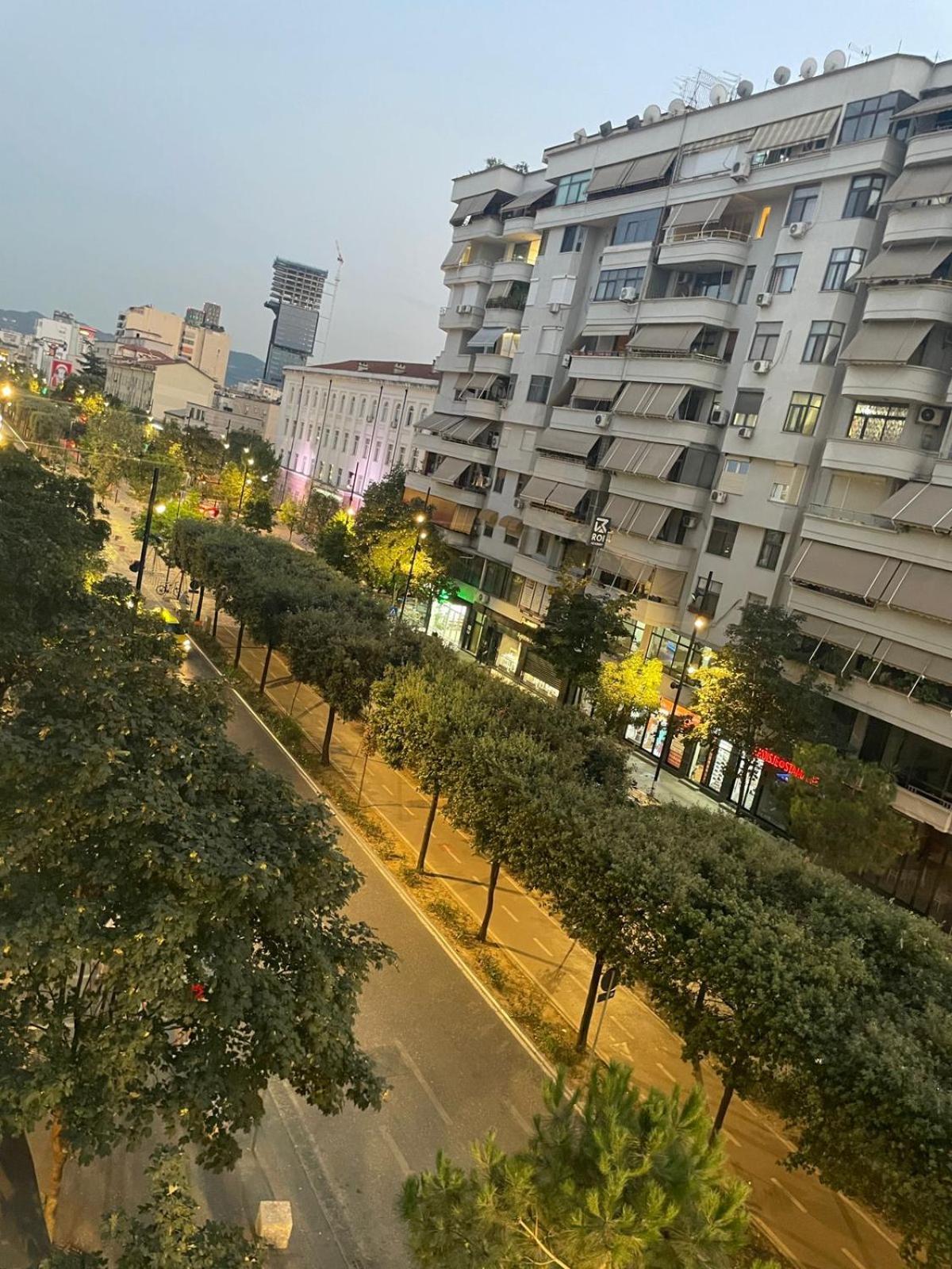 Skyline Studios Tirana Exteriör bild